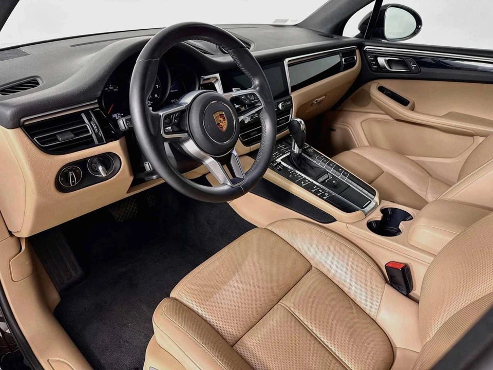 2021 Porsche Macan - Image 4 of 5
