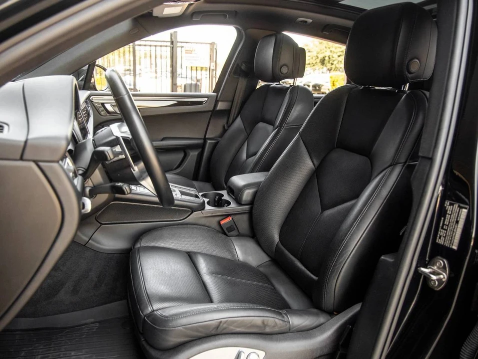 2021 Porsche Macan - Image 5 of 5