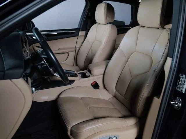 2021 Porsche Macan - Image 5 of 5