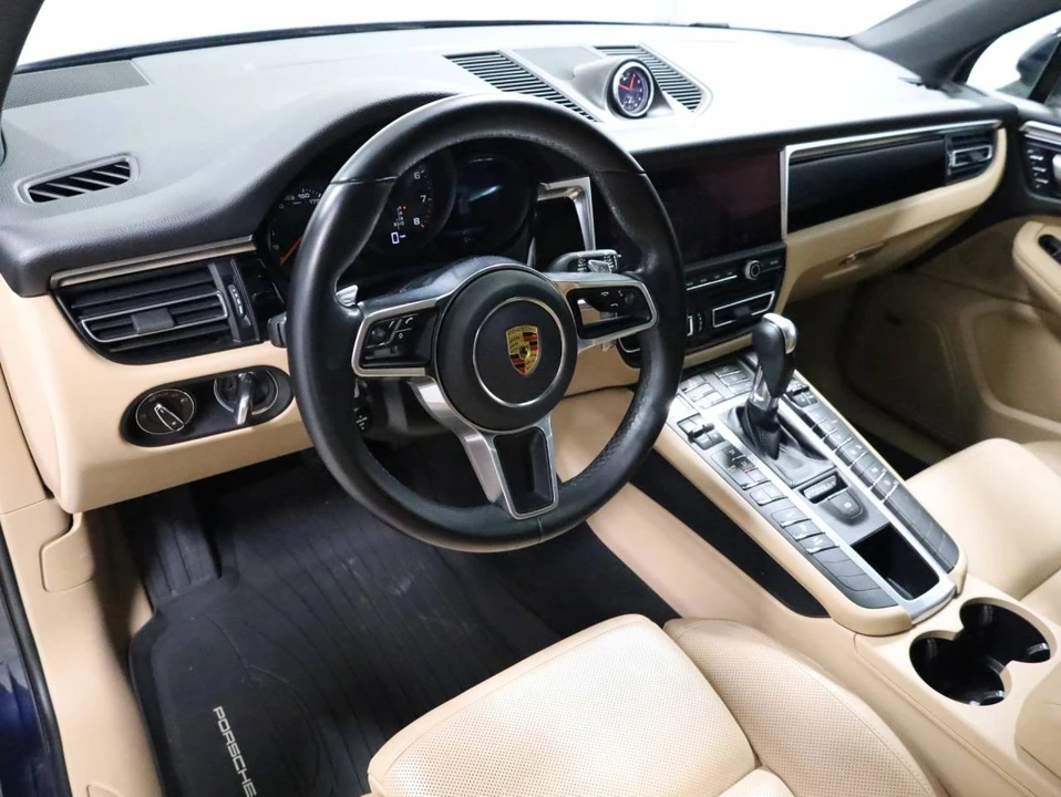 2021 Porsche Macan - Image 4 of 4