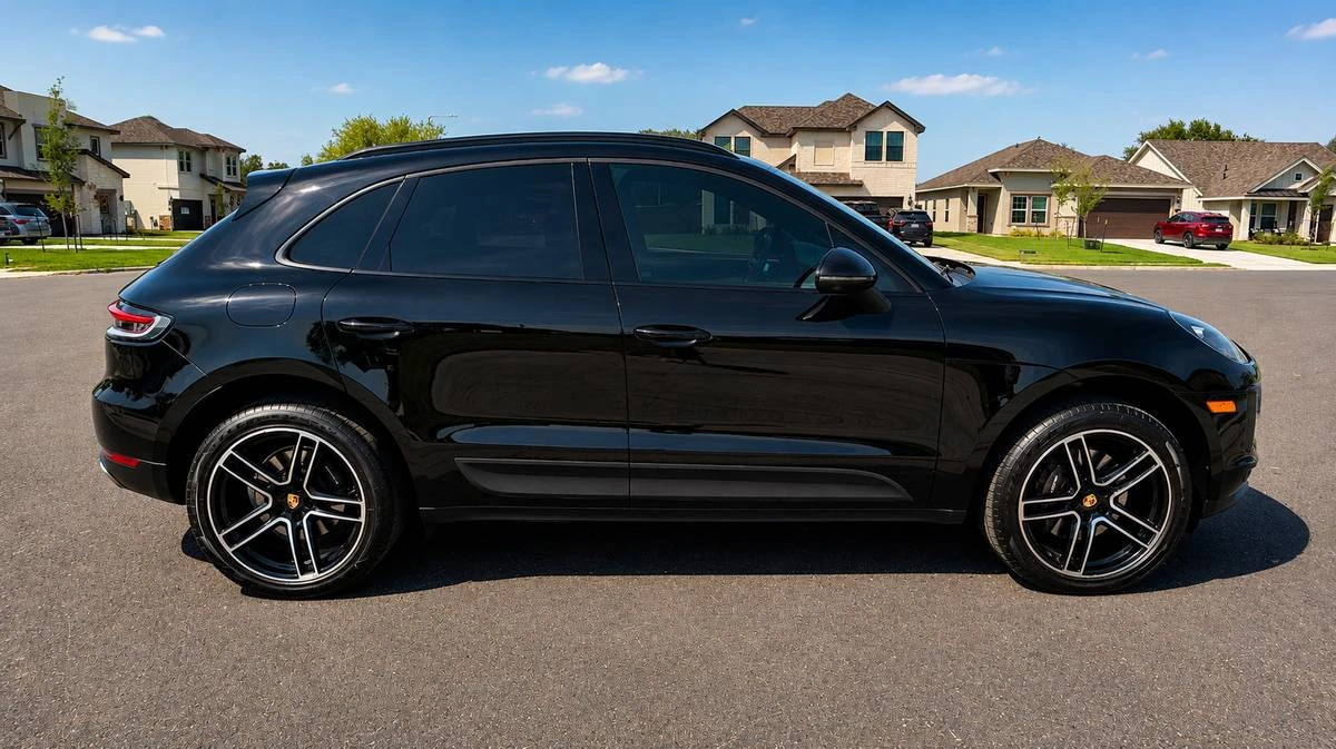 2021 Porsche Macan - Image 3 of 11