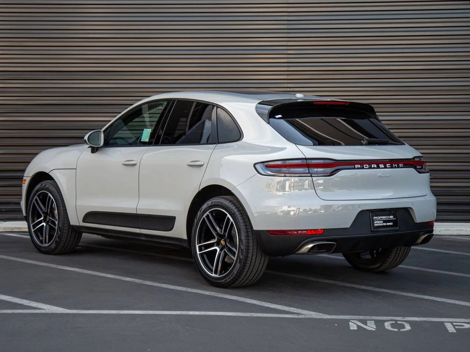 2021 Porsche Macan - Image 3 of 5