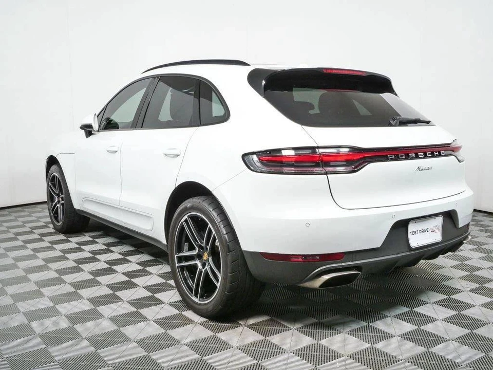 2021 Porsche Macan - Image 3 of 5