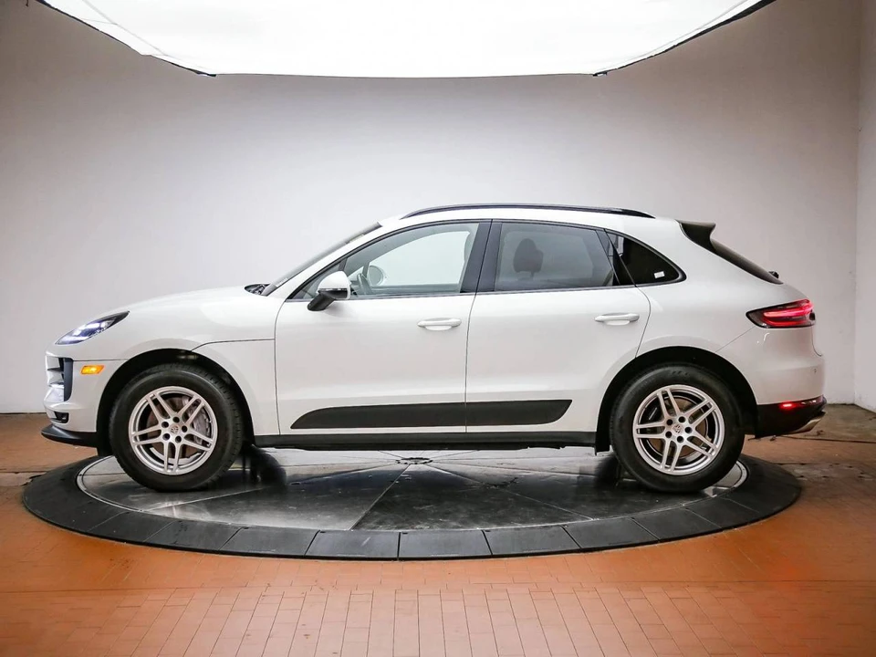 2021 Porsche Macan - Image 2 of 5