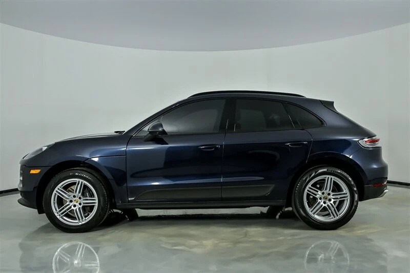 2021 Porsche Macan - Image 8 of 12