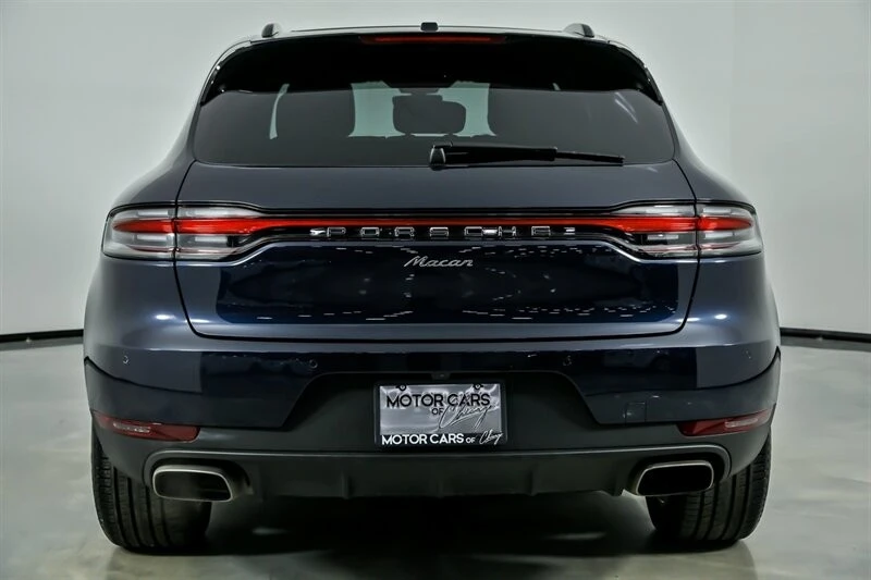 2021 Porsche Macan - Image 11 of 12