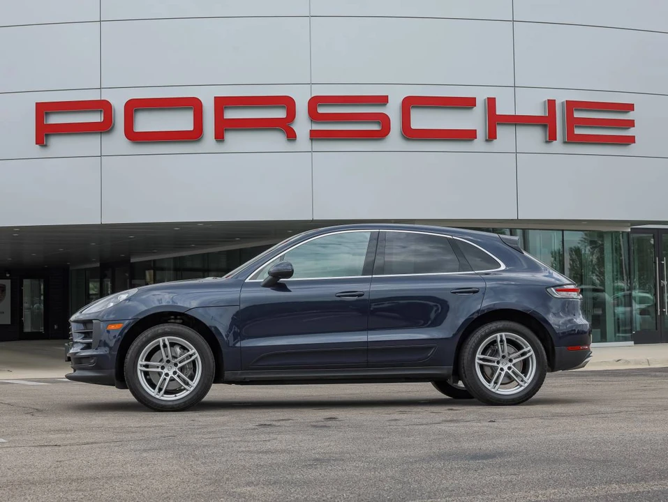 2021 Porsche Macan - Image 2 of 5