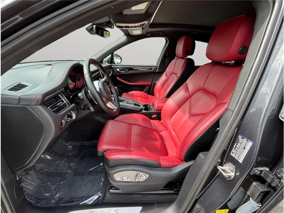 2021 Porsche Macan - Image 2 of 21