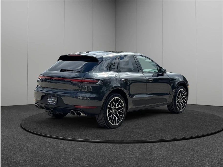 2021 Porsche Macan - Image 9 of 21