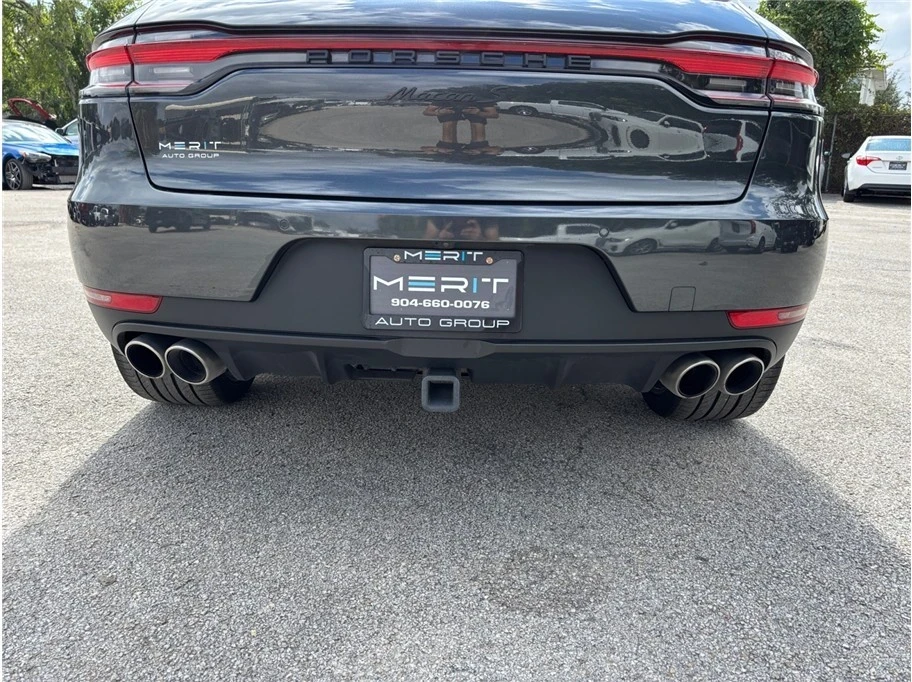2021 Porsche Macan - Image 16 of 21