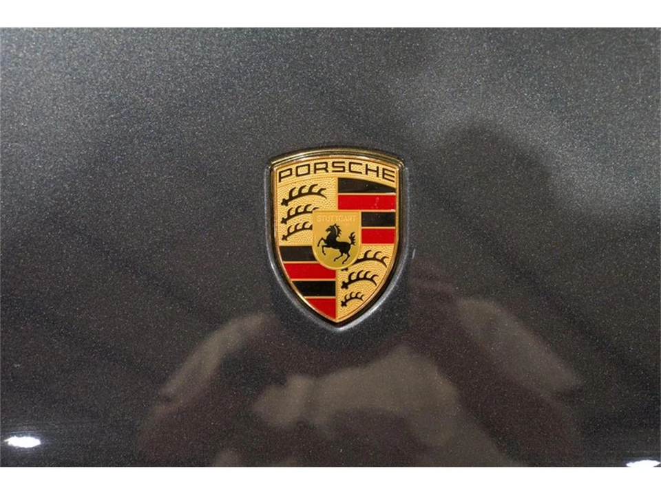 2021 Porsche Macan - Image 21 of 31