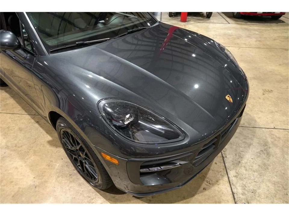 2021 Porsche Macan - Image 18 of 31