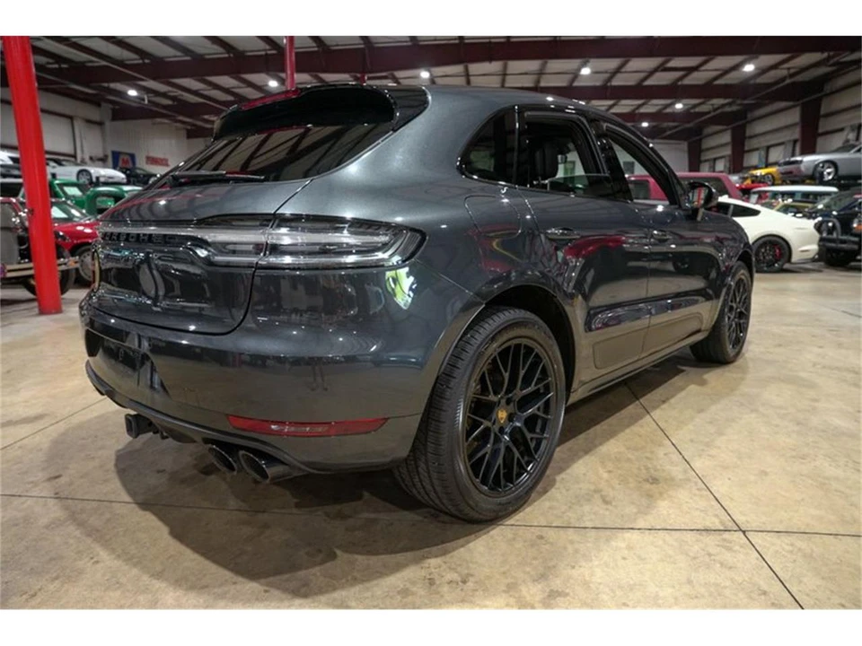 2021 Porsche Macan - Image 8 of 31