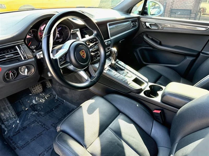 2021 Porsche Macan - Image 3 of 17