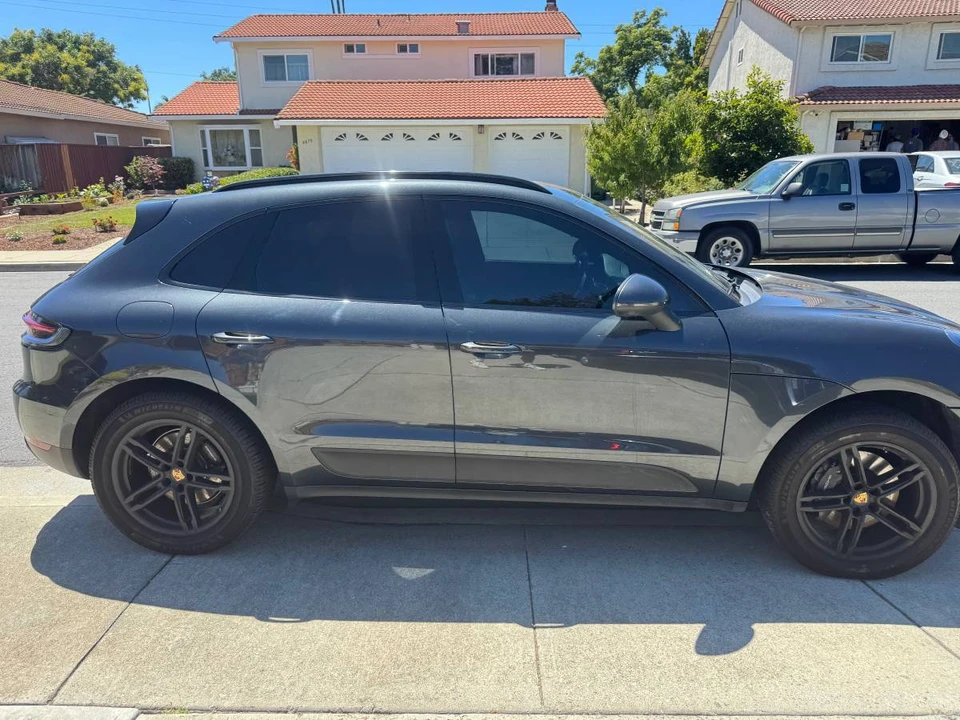 2021 Porsche Macan - Image 4 of 17