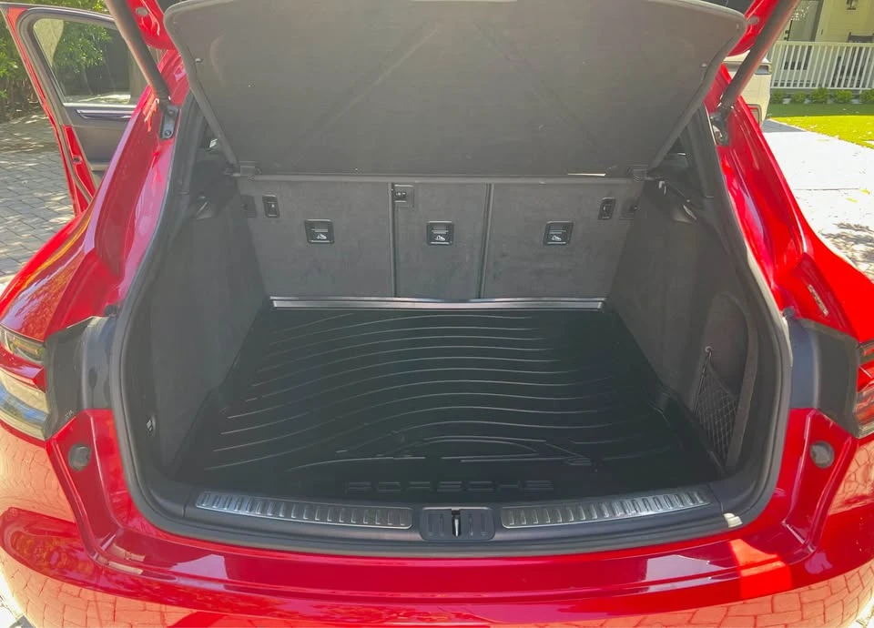 2021 Porsche Macan S - Image 9 of 10