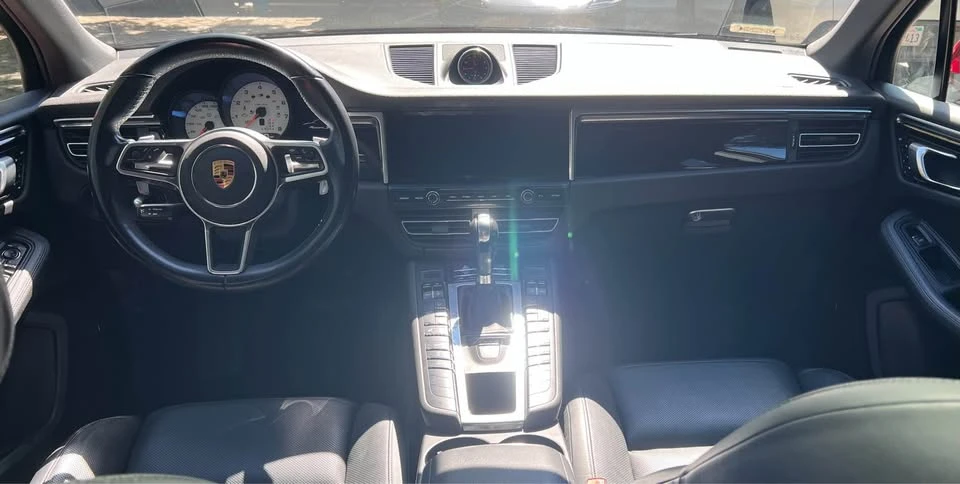 2021 Porsche Macan S - Image 8 of 10