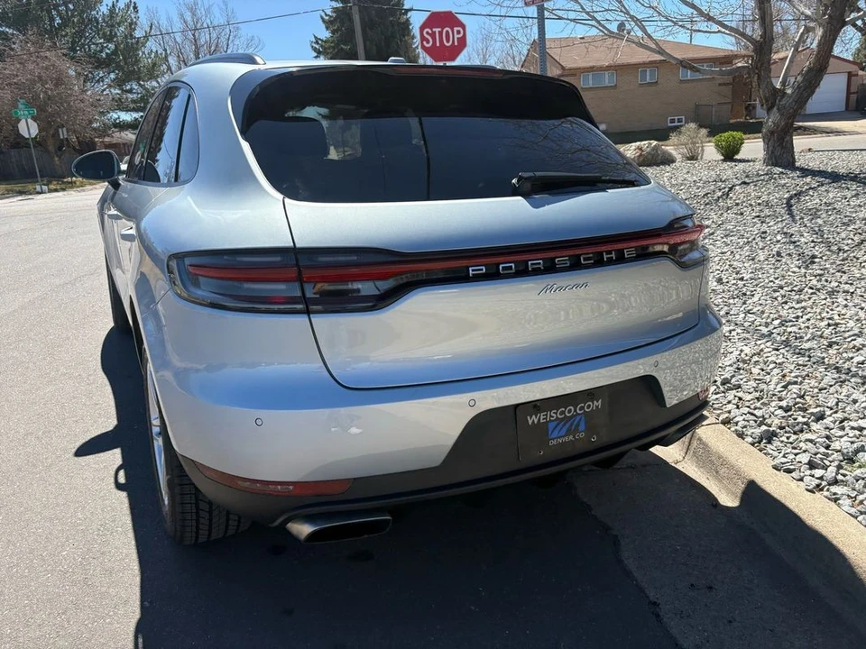 2021 Porsche Macan - Image 20 of 31