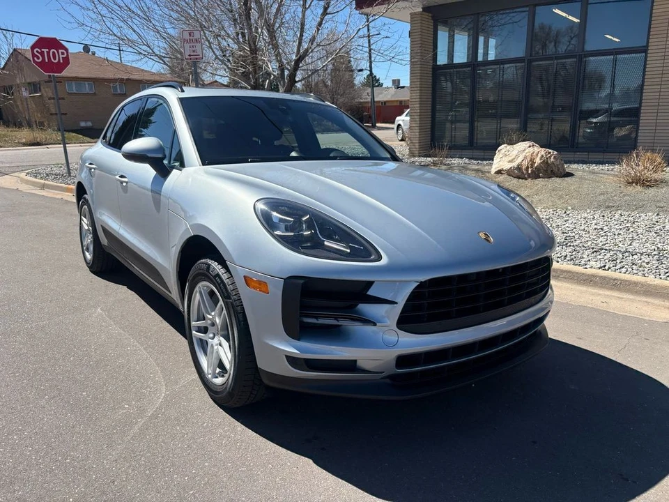 2021 Porsche Macan - Image 31 of 31