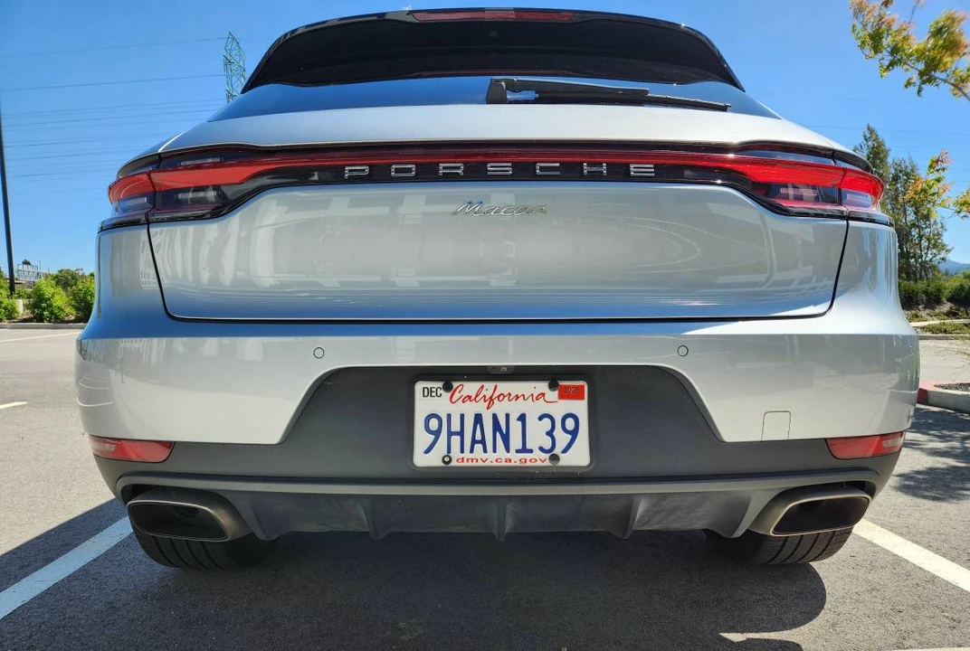 2021 Porsche Macan - Image 8 of 24