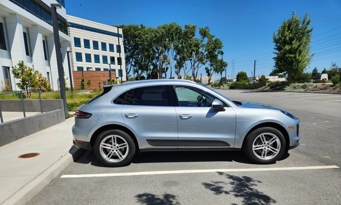 2021 Porsche Macan - Image 4 of 24