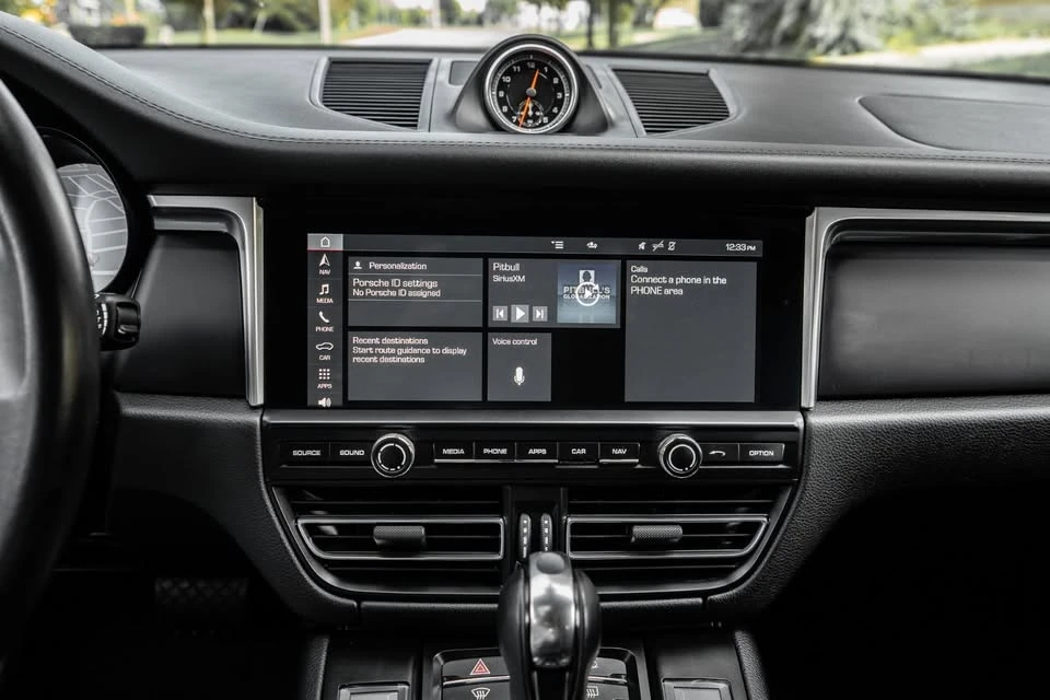 2021 Porsche Macan - Image 6 of 19