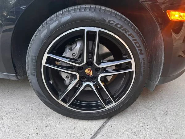 2021 Porsche Macan - Image 6 of 8
