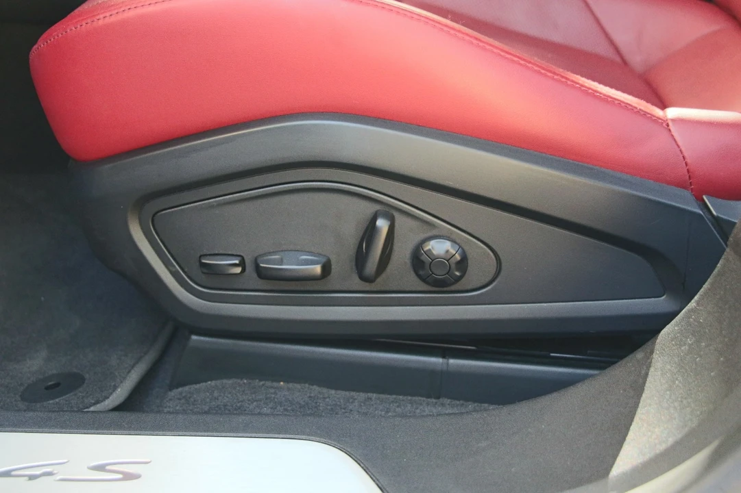 2021 Porsche Taycan 4S - Image 14 of 21