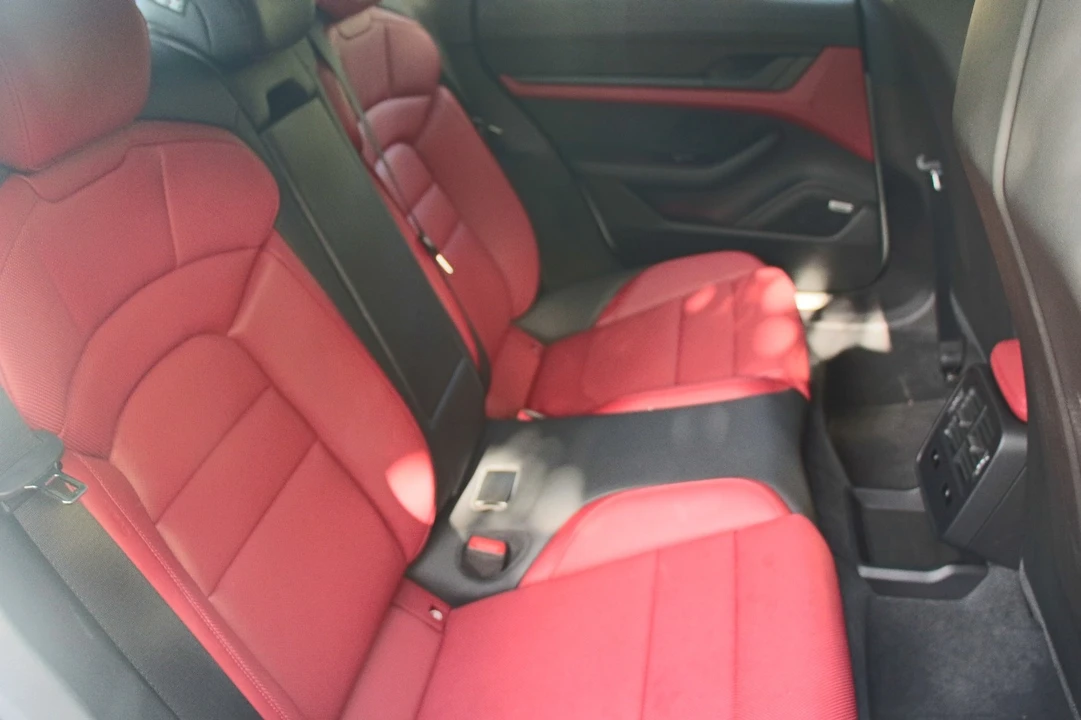 2021 Porsche Taycan 4S - Image 11 of 21