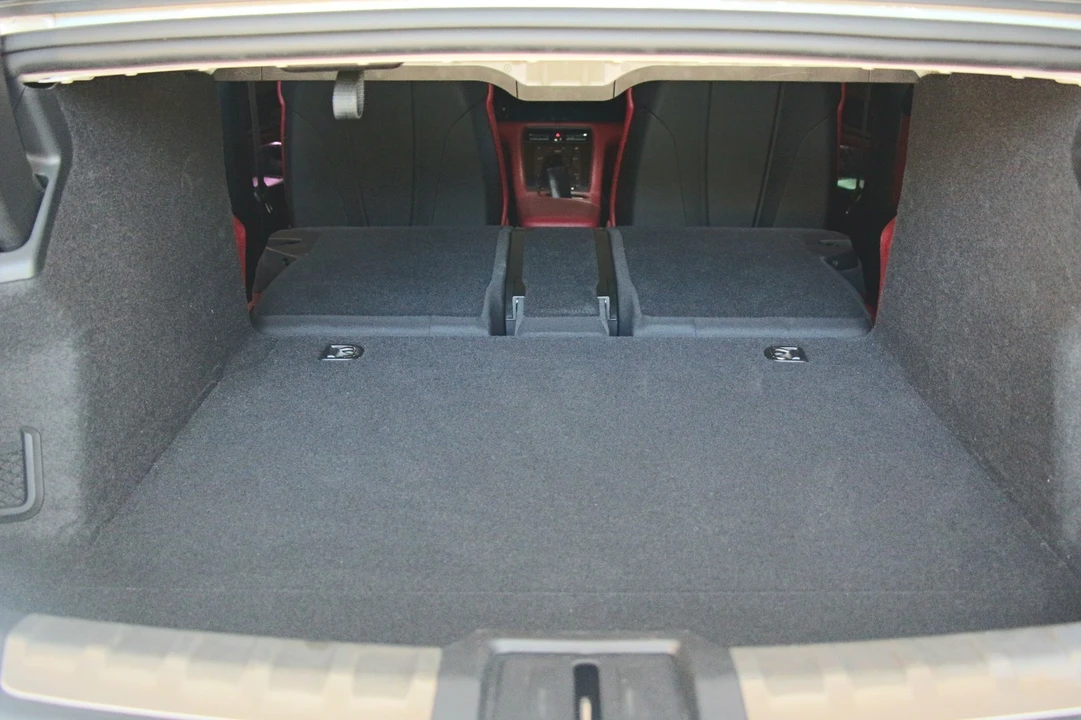 2021 Porsche Taycan 4S - Image 20 of 21