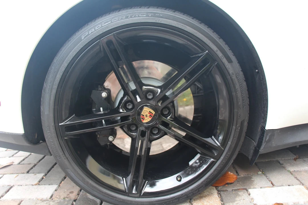 2021 Porsche Taycan 4S - Image 7 of 21