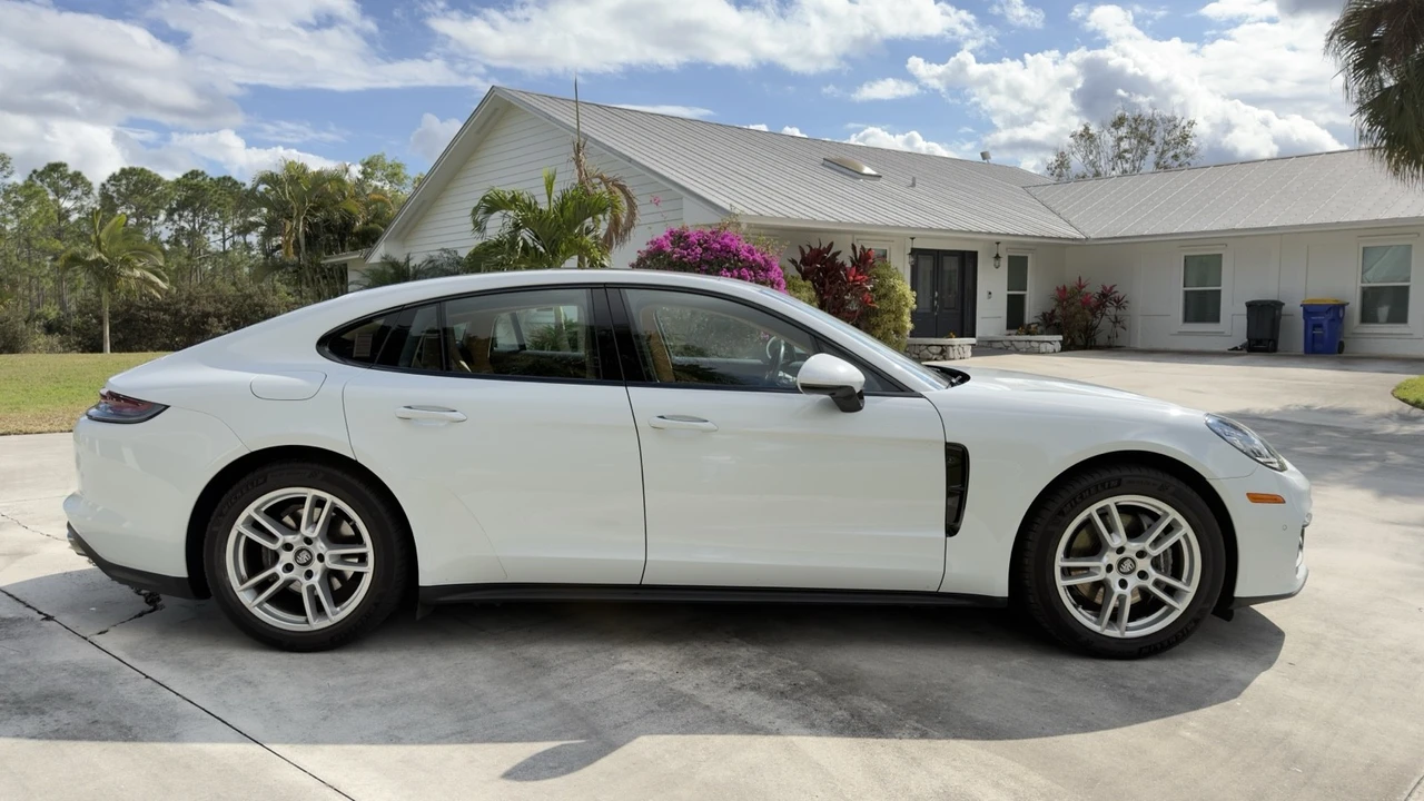 2021 Porsche 971 Panamera - Image 7 of 21