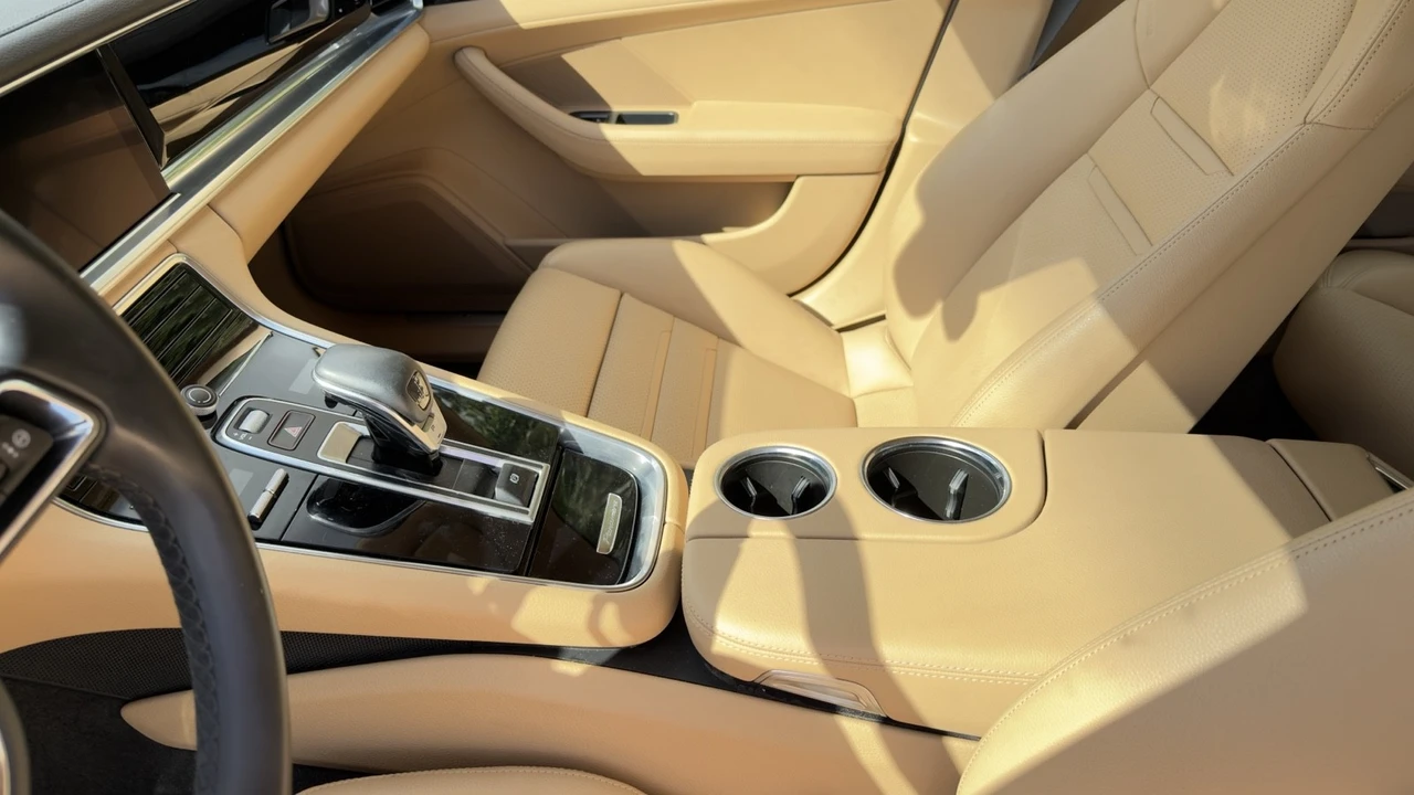 2021 Porsche 971 Panamera - Image 19 of 21