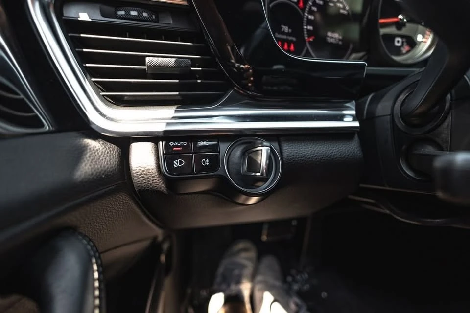 2021 Porsche 971 Panamera 4S - Image 17 of 20