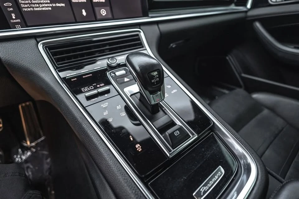 2021 Porsche 971 Panamera 4S - Image 18 of 20