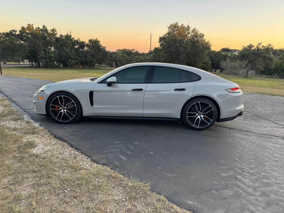 2021 Porsche 971 Panamera S - Image 10 of 31