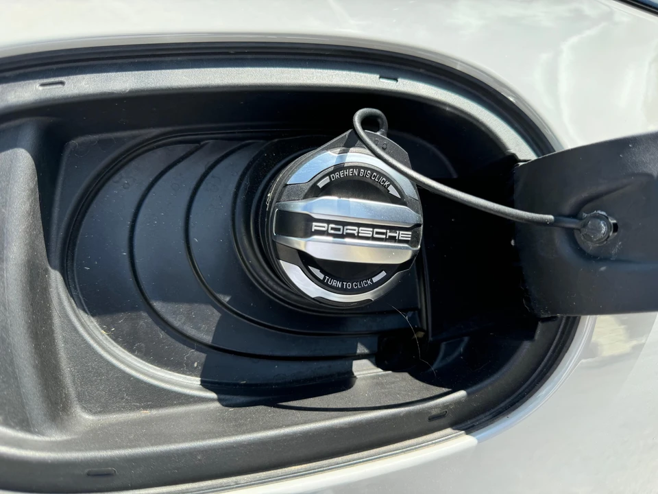 2021 Porsche 971 Panamera S - Image 24 of 31