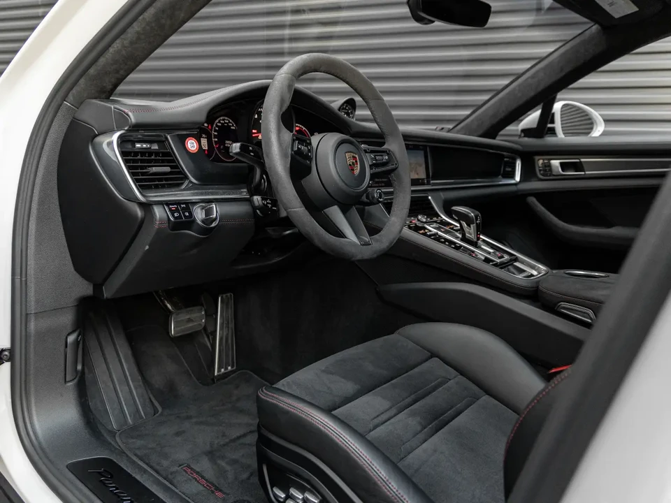 2021 Porsche 971 Panamera GTS - Image 4 of 12