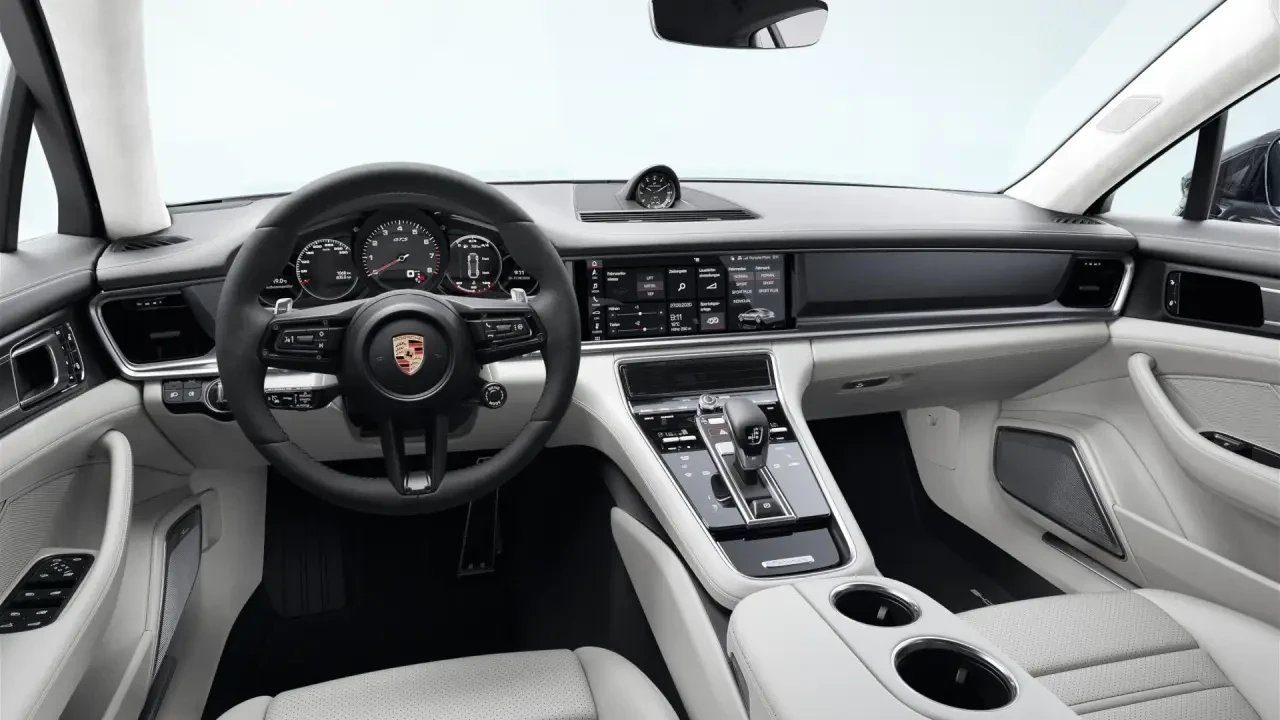2021 Porsche 971 Panamera GTS - Image 4 of 5