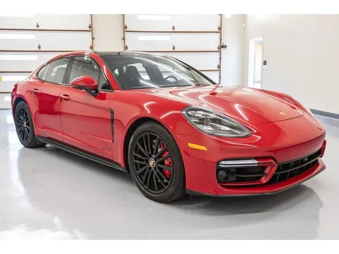 2021 Porsche Panamera GTS
