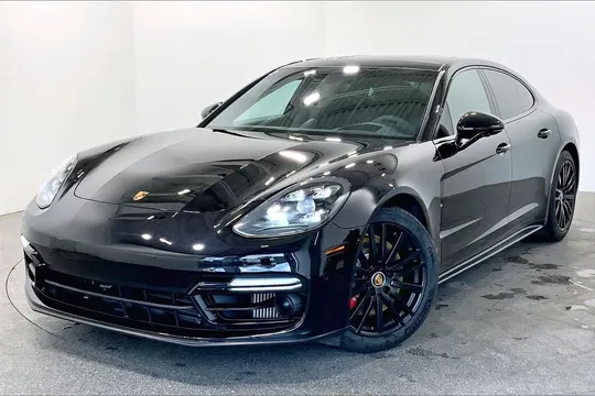 2021 Porsche Panamera GTS