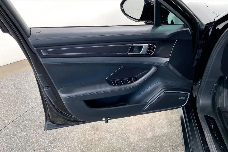 2021 Porsche 971 Panamera GTS - Image 7 of 20