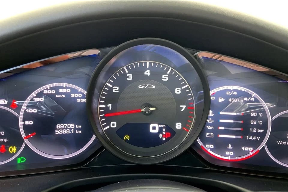 2021 Porsche 971 Panamera GTS - Image 17 of 20