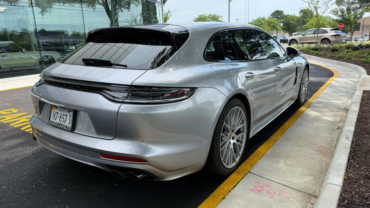 2021 Porsche 971 Panamera Sport Turismo - Image 4 of 13