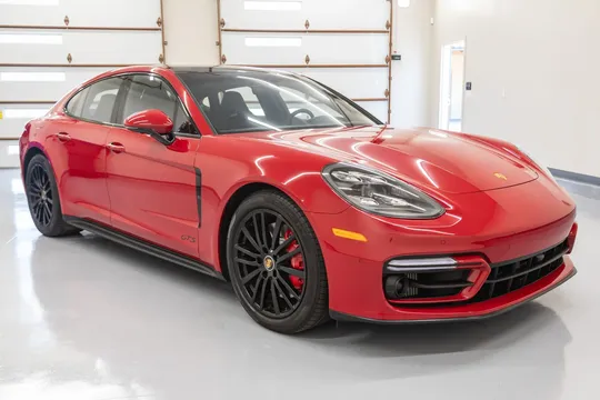 2021 Porsche Panamera GTS