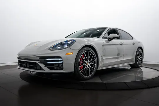 2021 Porsche Panamera Turbo S E-Hybrid