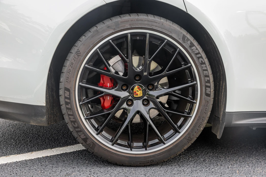 2021 Porsche 971 Panamera - Image 27 of 31