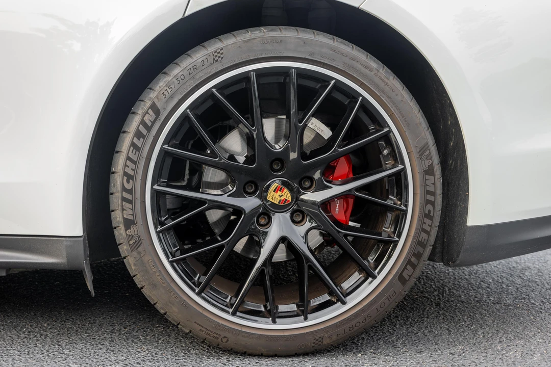2021 Porsche 971 Panamera - Image 26 of 31