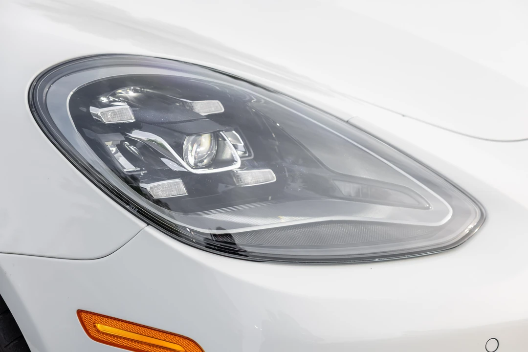 2021 Porsche 971 Panamera - Image 9 of 31