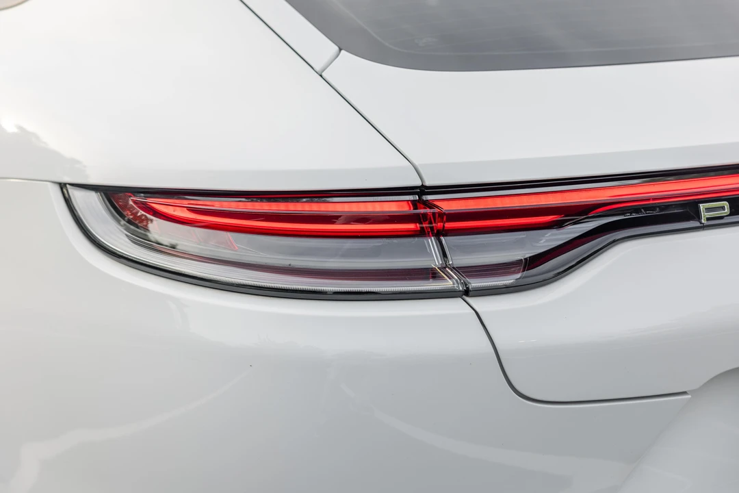 2021 Porsche 971 Panamera - Image 17 of 31